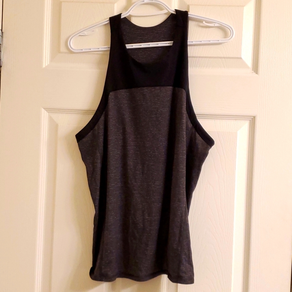 Lululemon  tank